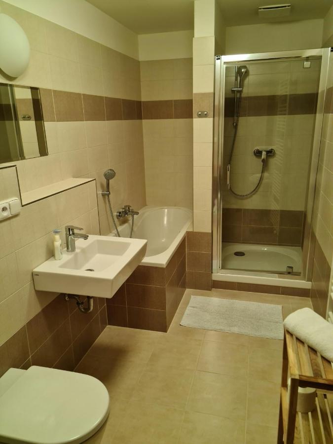 City Centre Apartments Liberec Esterno foto