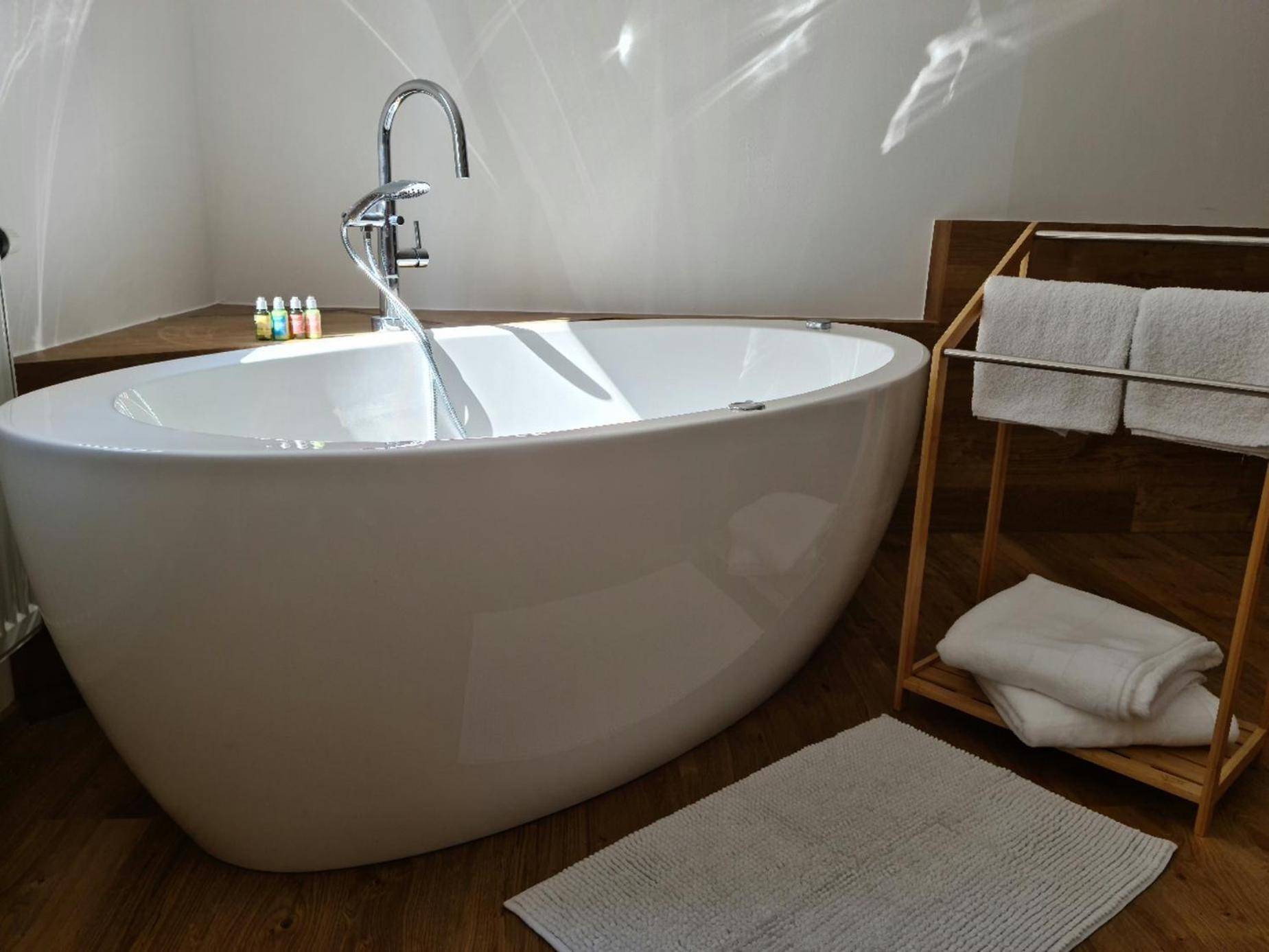 City Centre Apartments Liberec Esterno foto